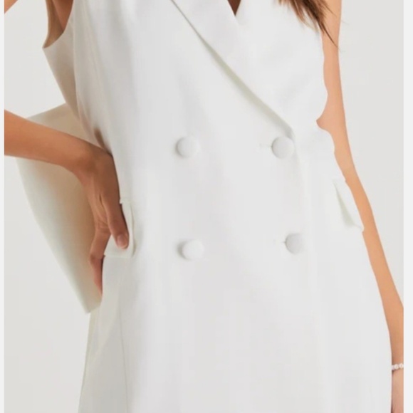 NWT Lulus Sleeveless Bow Blazer Mini Dress | Size L - Picture 2 of 6